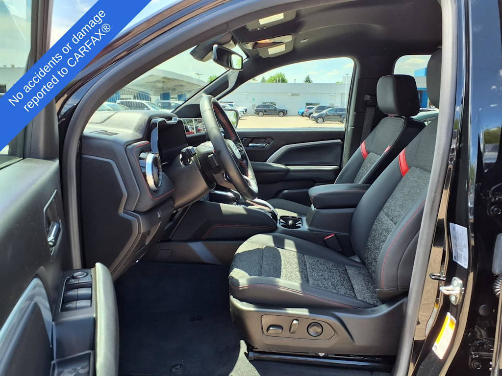 Thumbnail: 2023 Chevrolet Colorado - 9