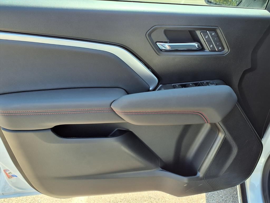 Thumbnail: 2026 Chevrolet Colorado - 15