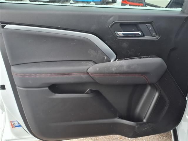 Thumbnail: 2025 Chevrolet Colorado - 17