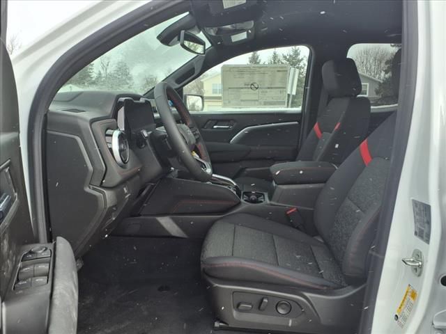 Thumbnail: 2025 Chevrolet Colorado - 8