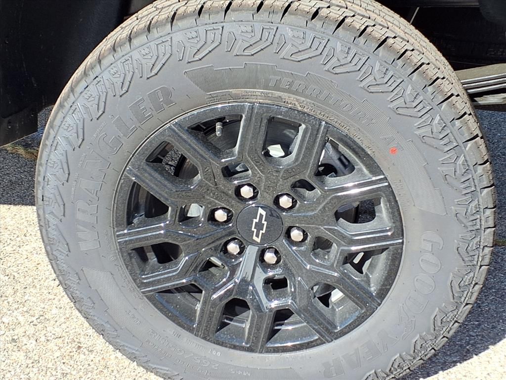 Thumbnail: 2026 Chevrolet Colorado - 6