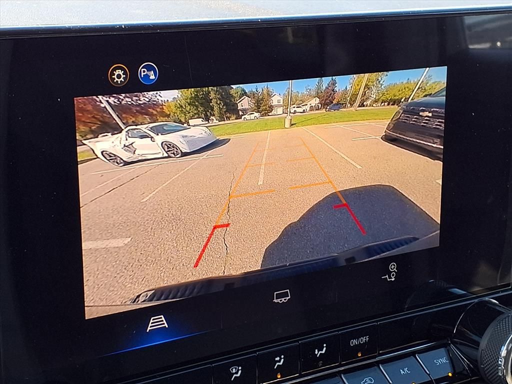 Thumbnail: 2026 Chevrolet Colorado - 18