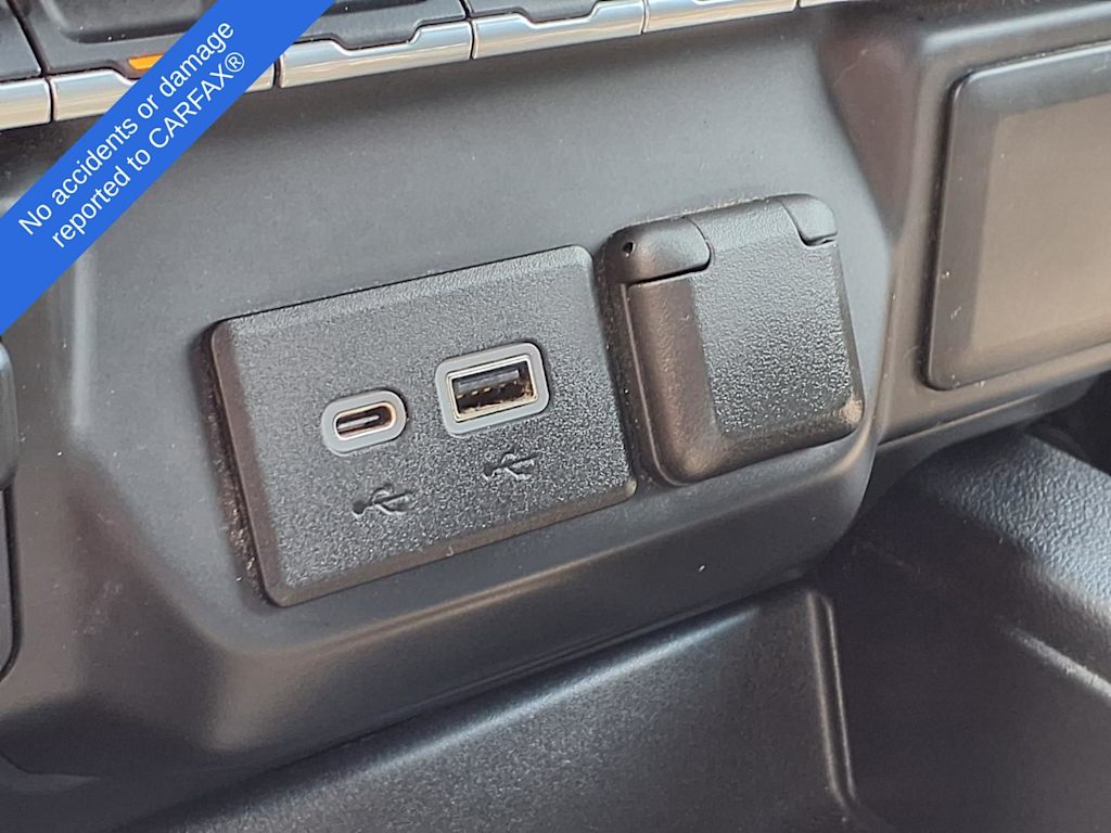 Thumbnail: 2019 Chevrolet Silverado 1500 - 26