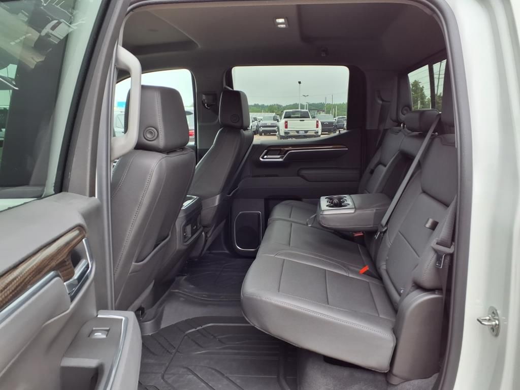 Thumbnail: 2025 Chevrolet Silverado 1500 - 10