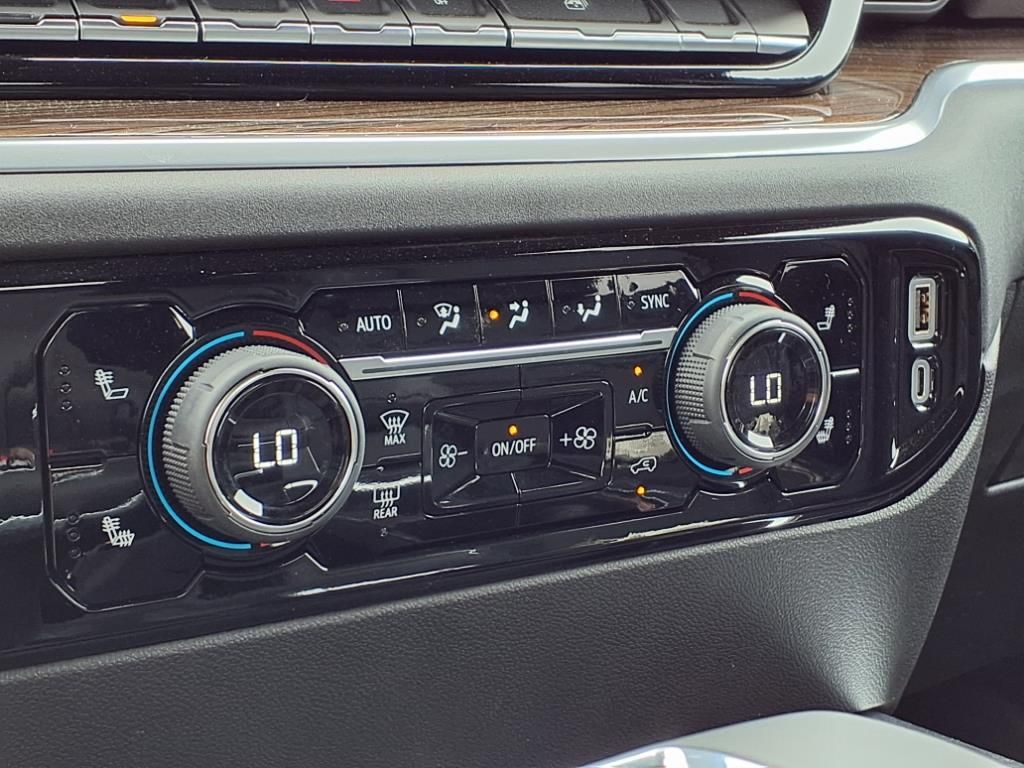 Thumbnail: 2025 Chevrolet Silverado 1500 - 23