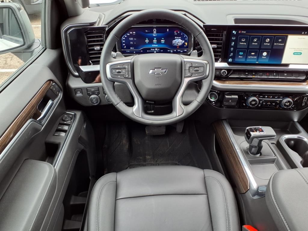 Thumbnail: 2025 Chevrolet Silverado 1500 - 8