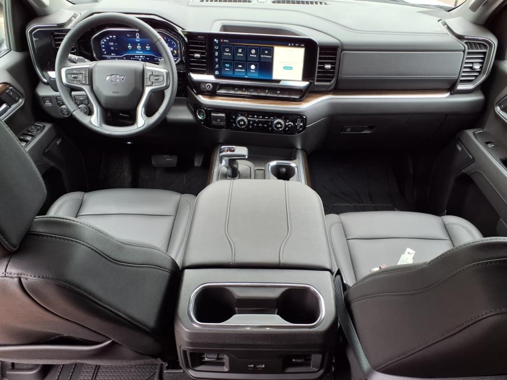 Thumbnail: 2025 Chevrolet Silverado 1500 - 2