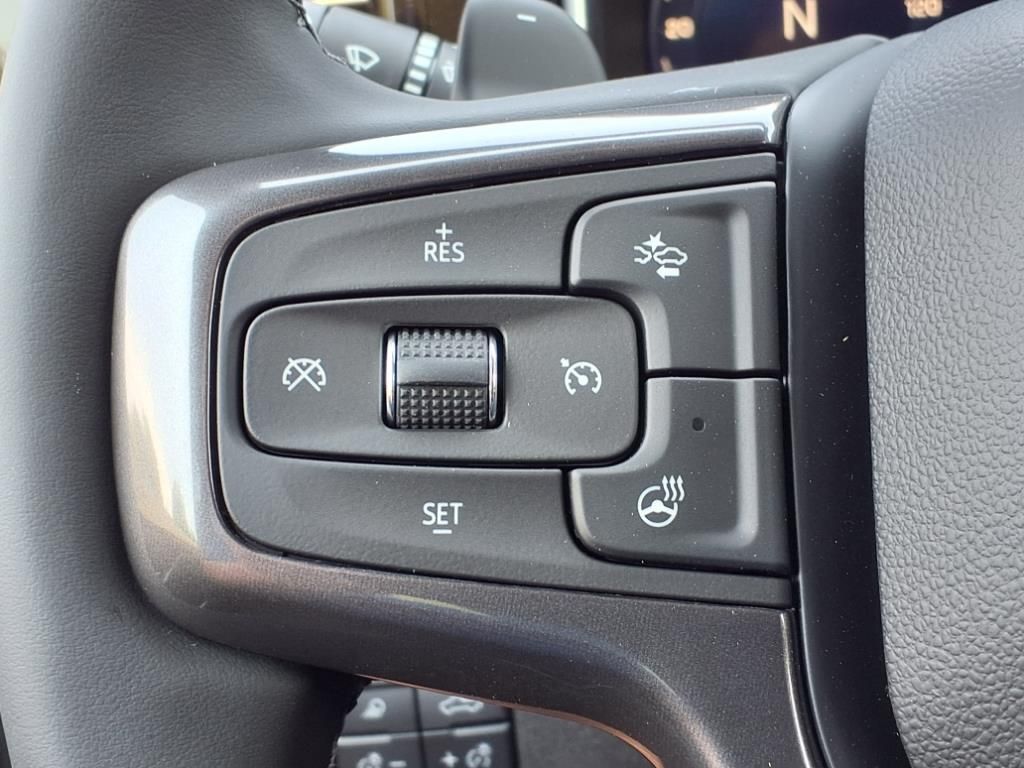 Thumbnail: 2026 Chevrolet Silverado 1500 - 18