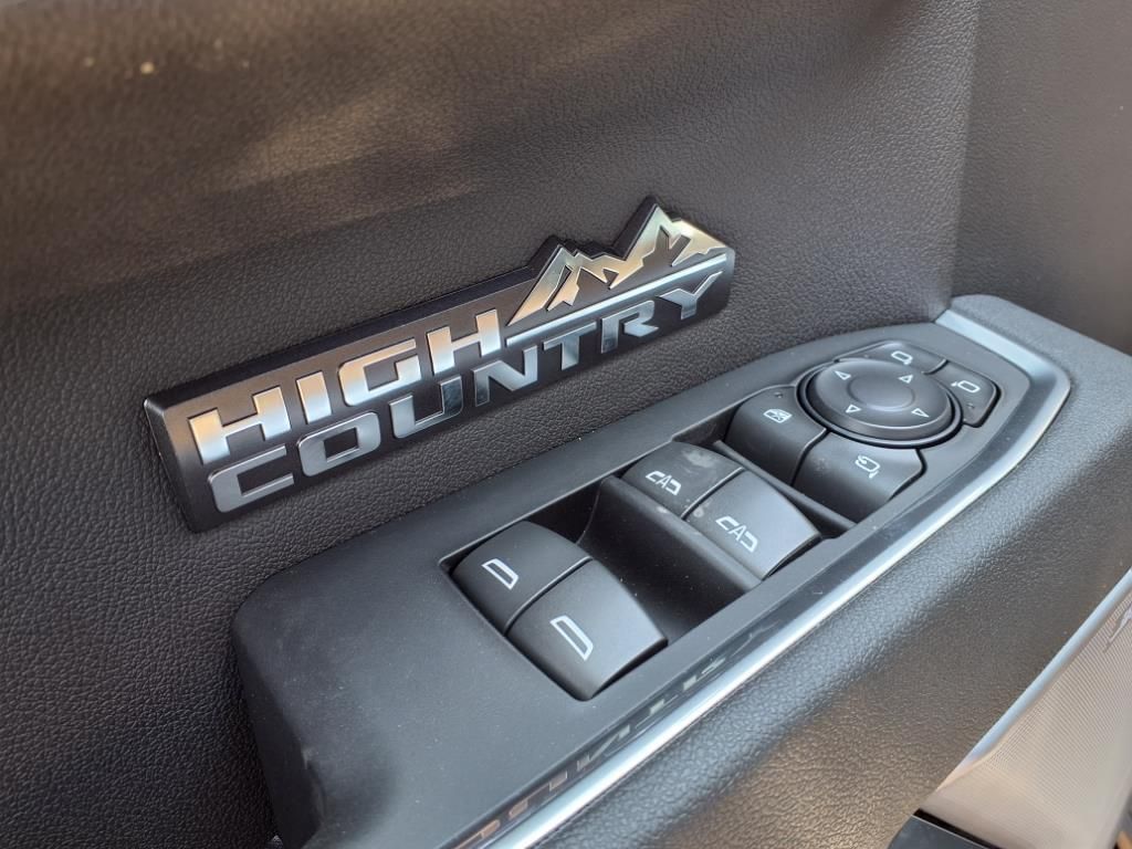 Thumbnail: 2026 Chevrolet Silverado 1500 - 6