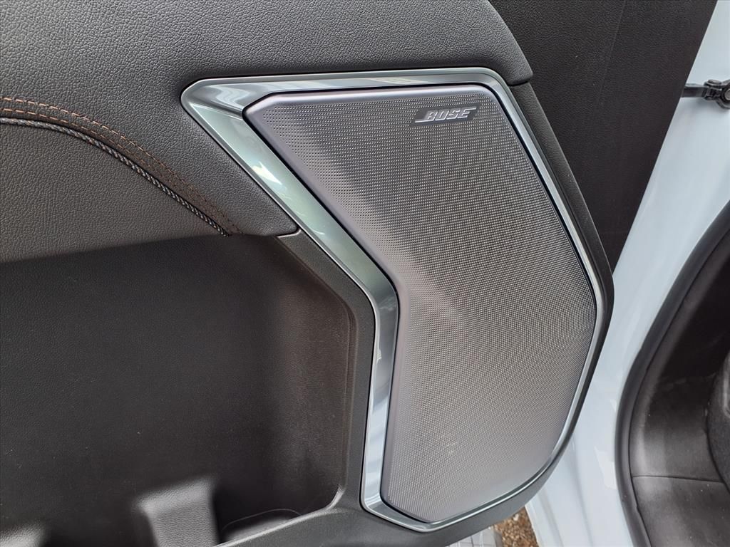 Thumbnail: 2026 Chevrolet Silverado 1500 - 17