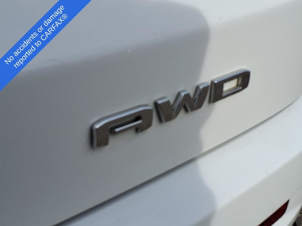 2023 GMC Acadia Denali 5