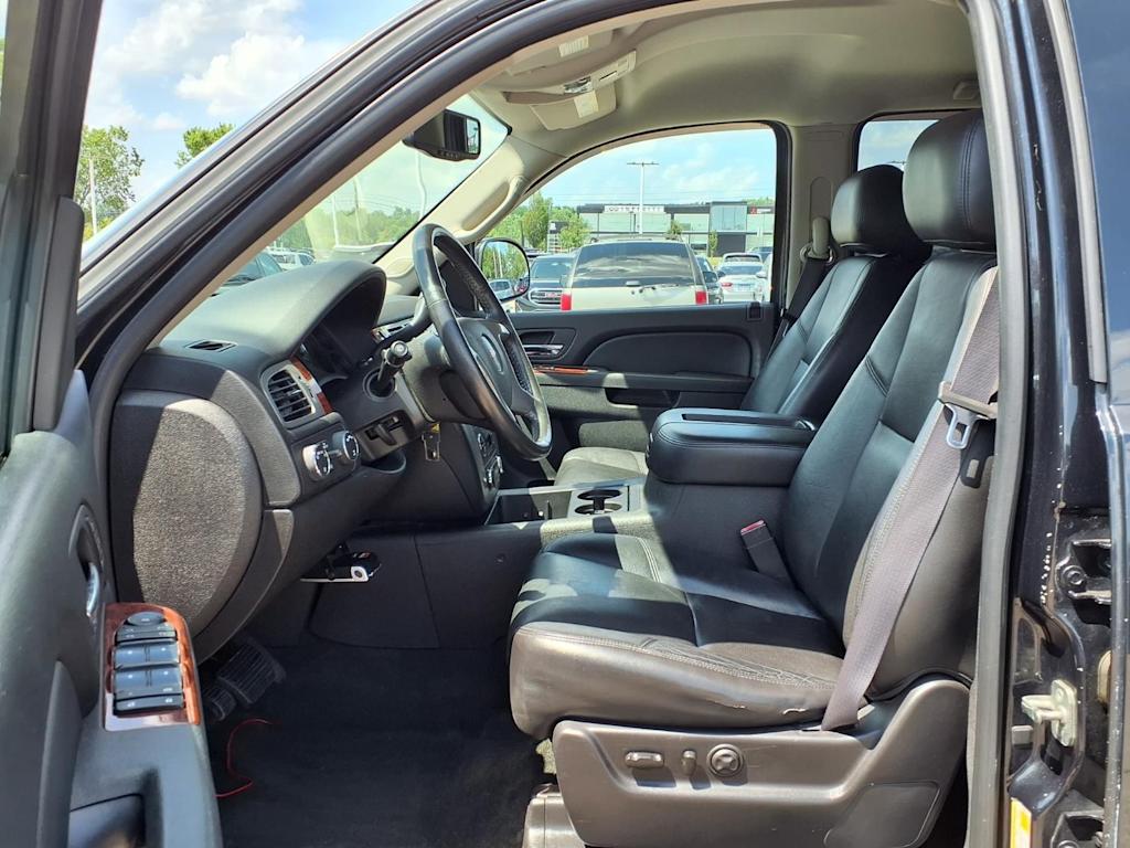 Thumbnail: 2012 GMC Yukon - 11