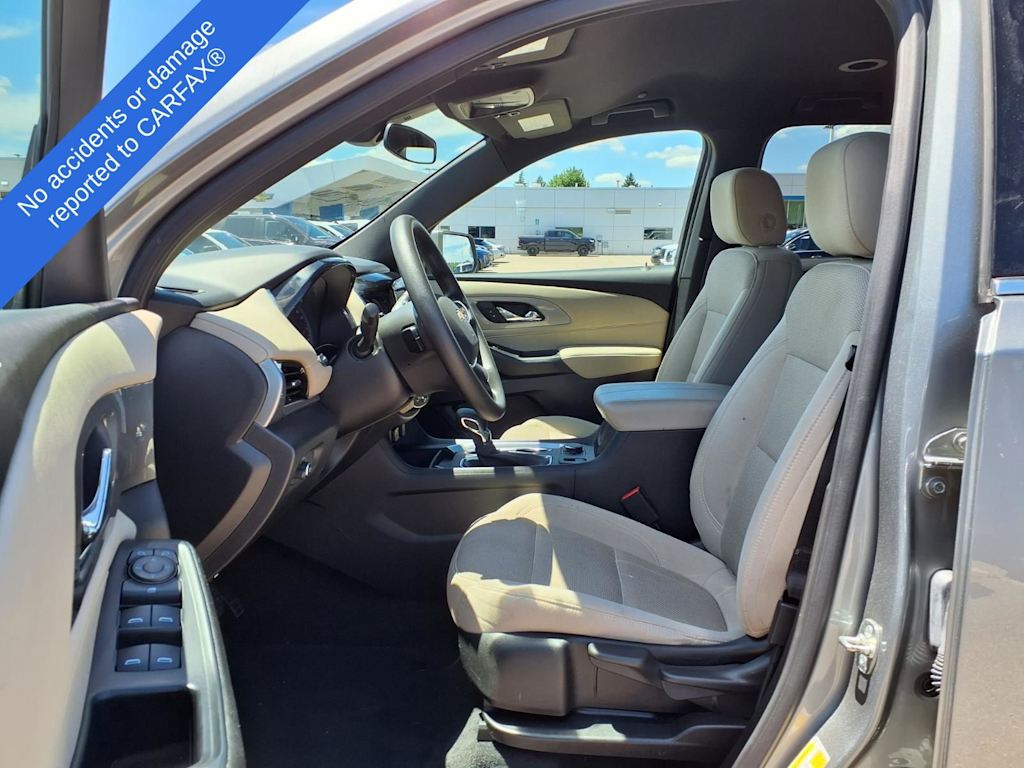 Thumbnail: 2023 Chevrolet Traverse - 8