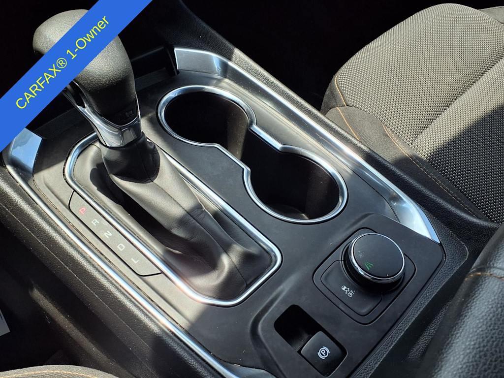 Thumbnail: 2021 Chevrolet Traverse - 14