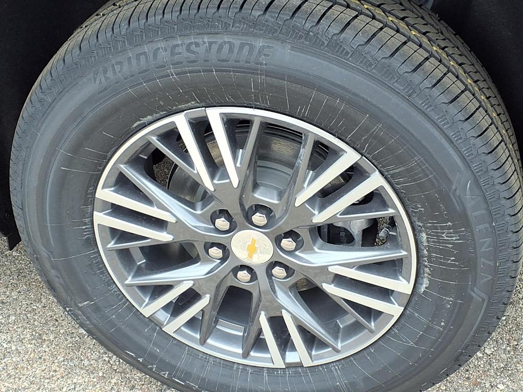 Thumbnail: 2026 Chevrolet Traverse - 6