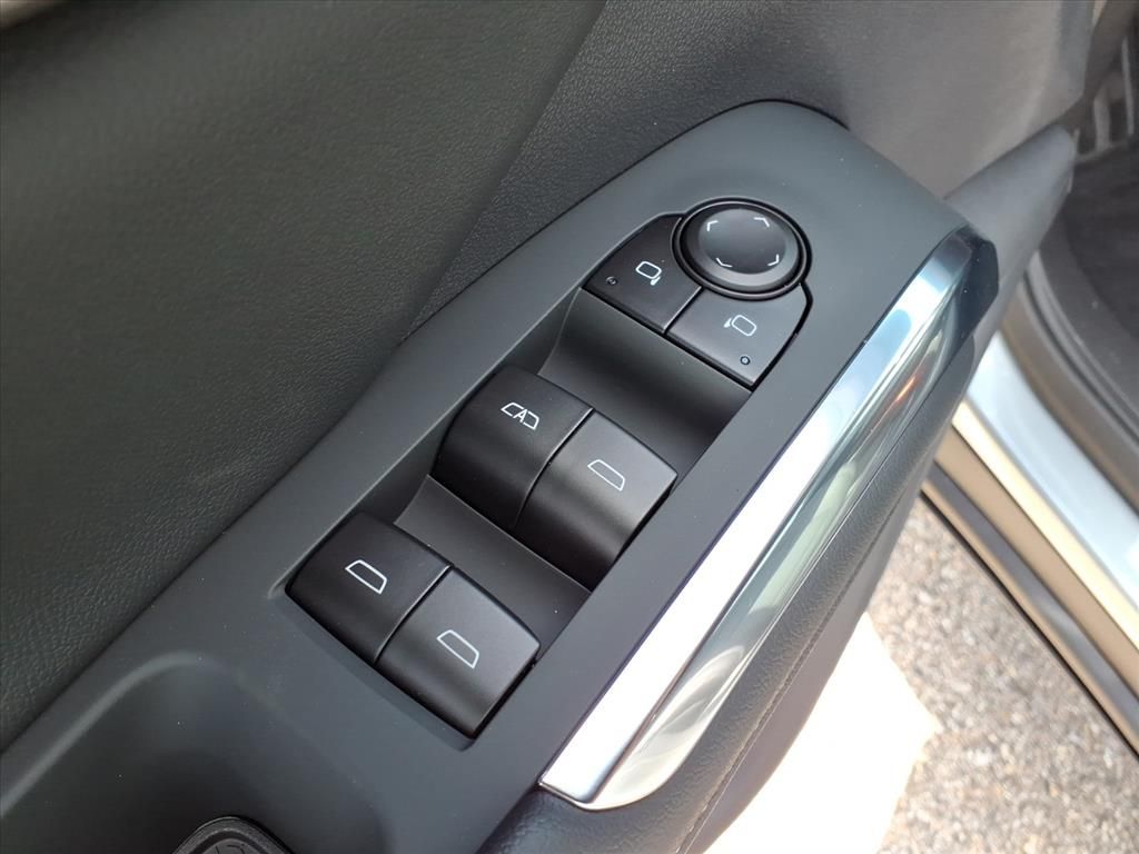 Thumbnail: 2026 Chevrolet Traverse - 15