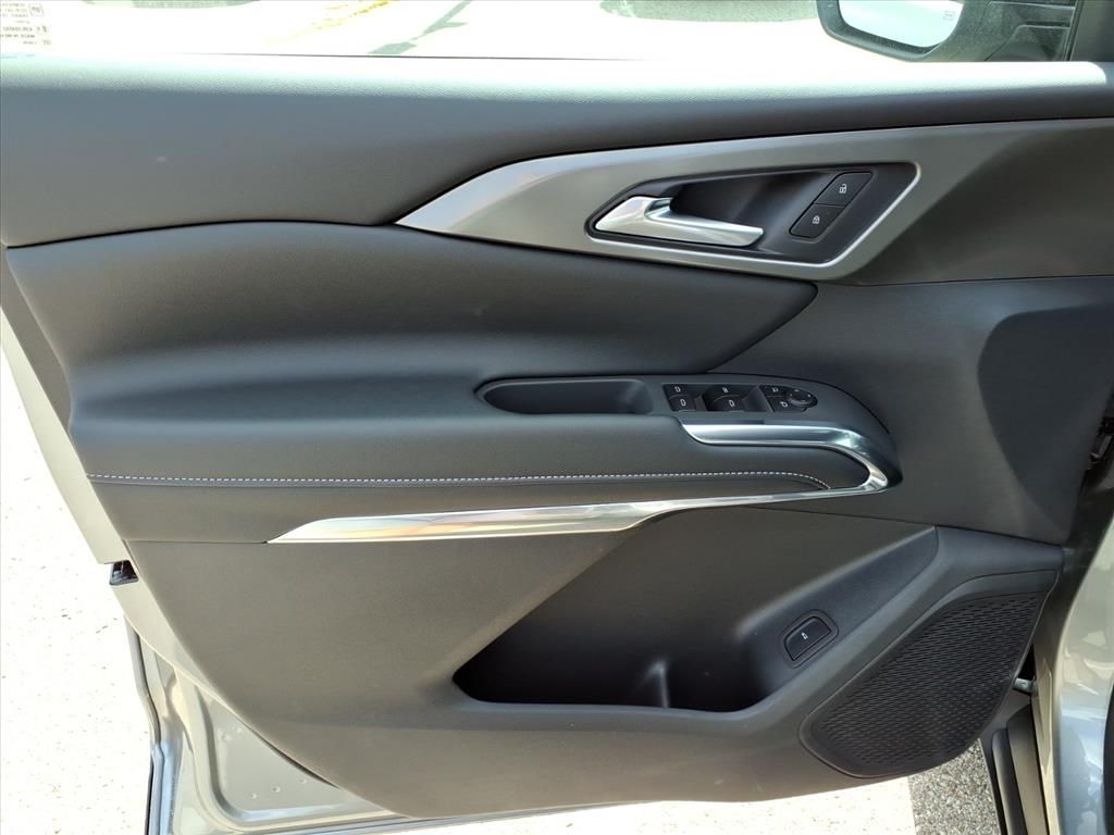 Thumbnail: 2026 Chevrolet Traverse - 14