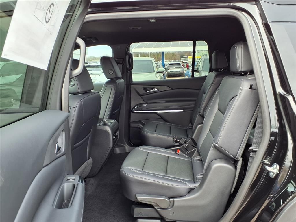 Thumbnail: 2026 Chevrolet Traverse - 8