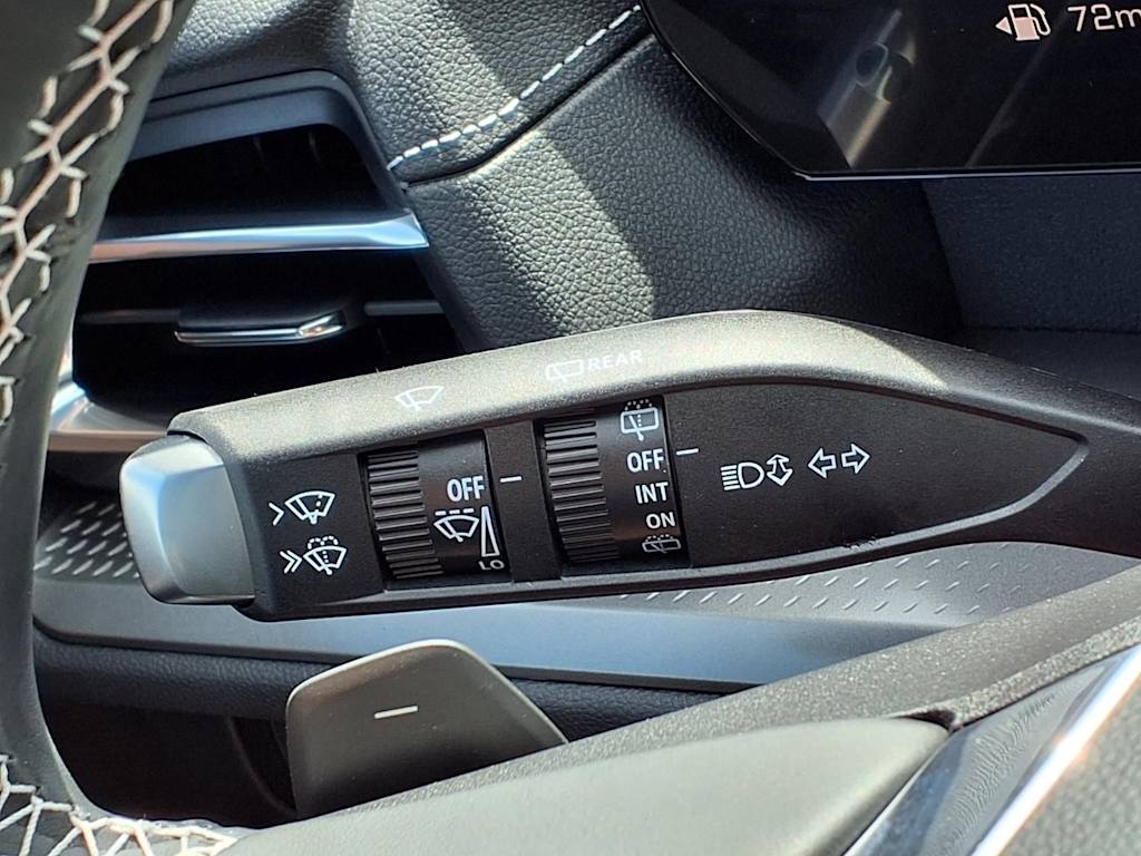 Thumbnail: 2027 Chevrolet Traverse - 19