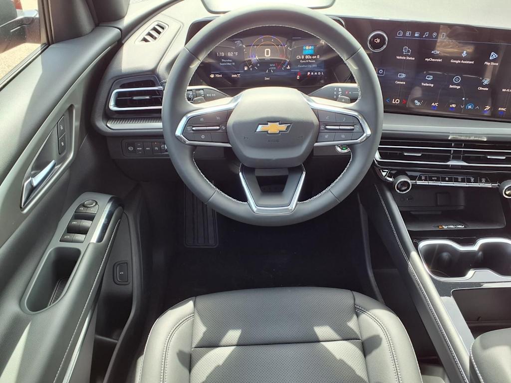 Thumbnail: 2027 Chevrolet Traverse - 7