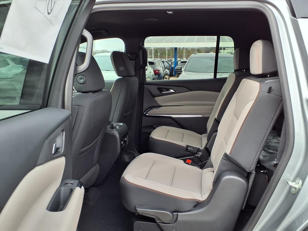 Thumbnail: 2026 Chevrolet Traverse - 9
