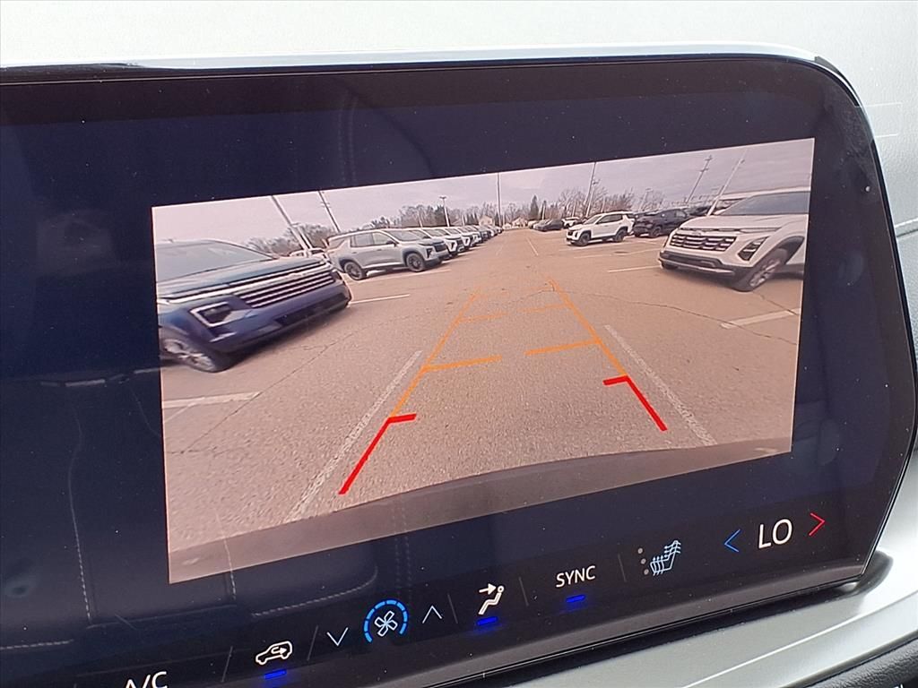 Thumbnail: 2026 Chevrolet Traverse - 18