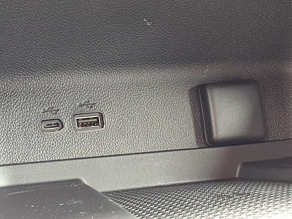 Thumbnail: 2026 Chevrolet Traverse - 20