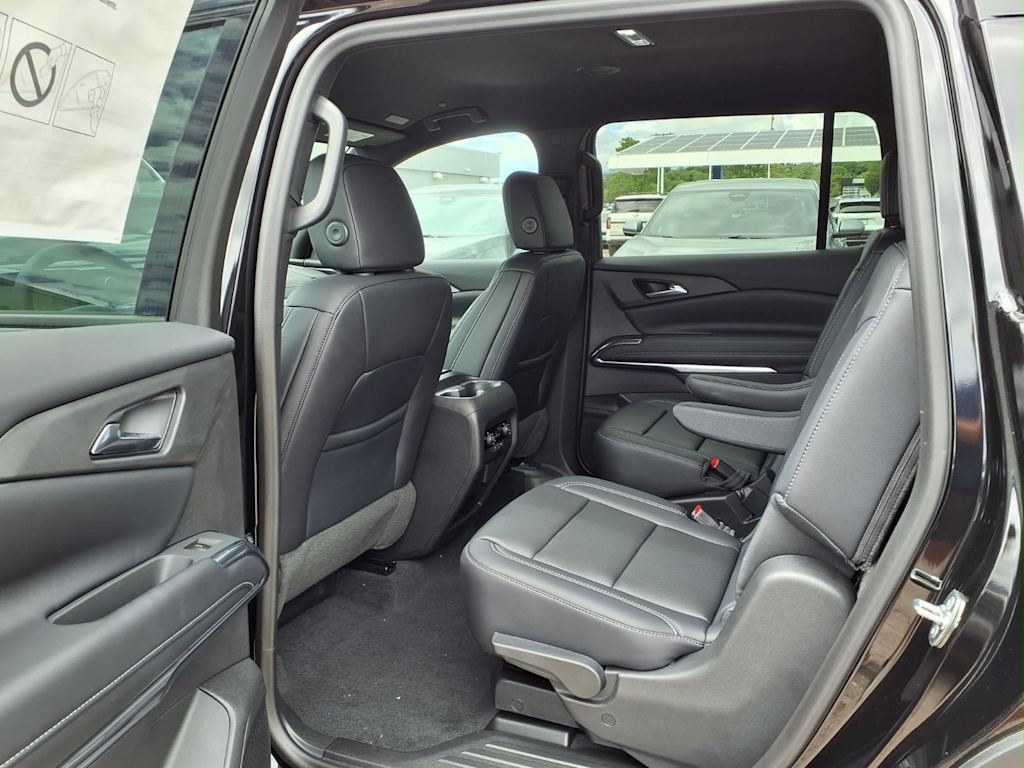 Thumbnail: 2026 Chevrolet Traverse - 9
