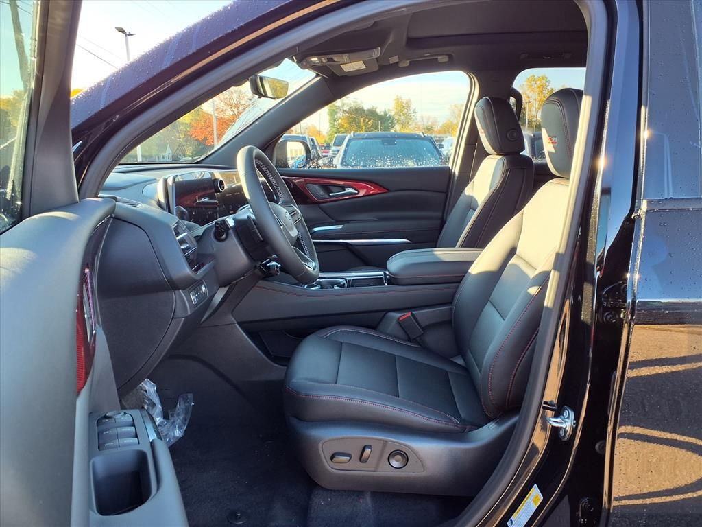 Thumbnail: 2026 Chevrolet Traverse - 9