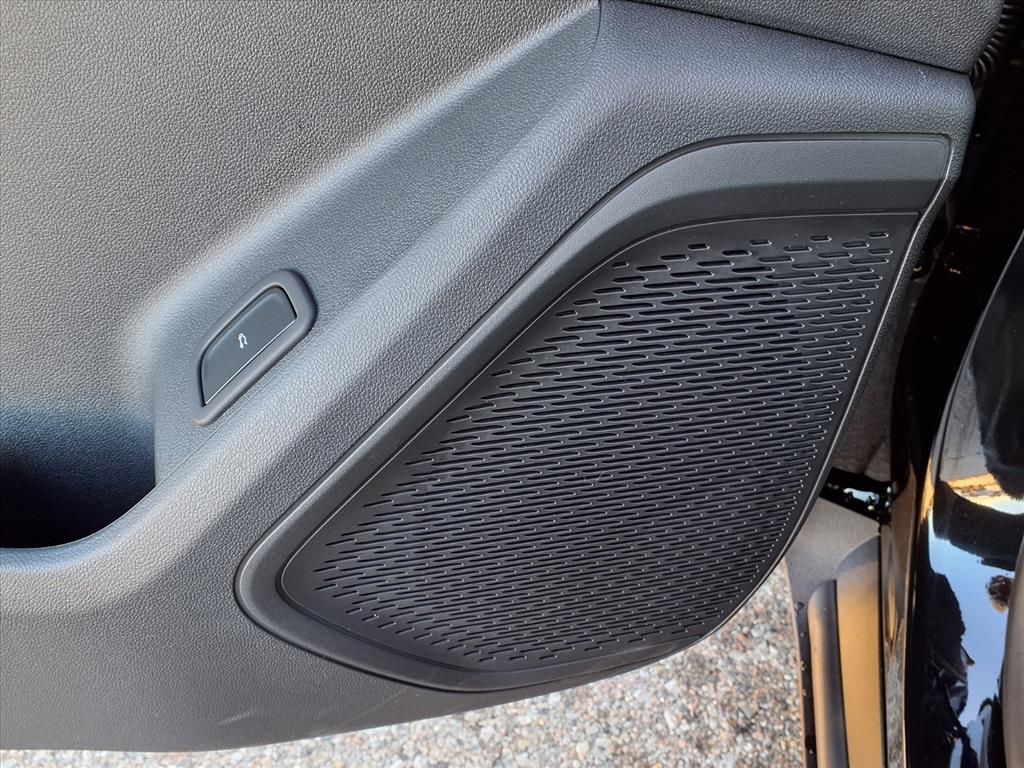 Thumbnail: 2026 Chevrolet Traverse - 17