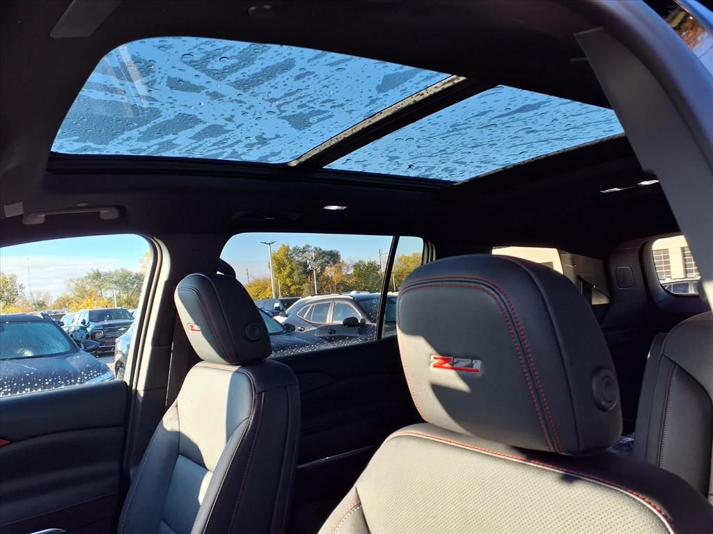 Thumbnail: 2026 Chevrolet Traverse - 18