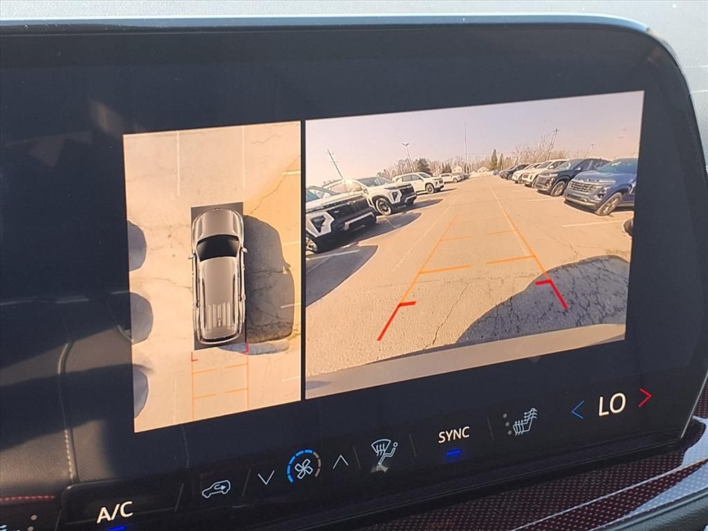 Thumbnail: 2026 Chevrolet Traverse - 18