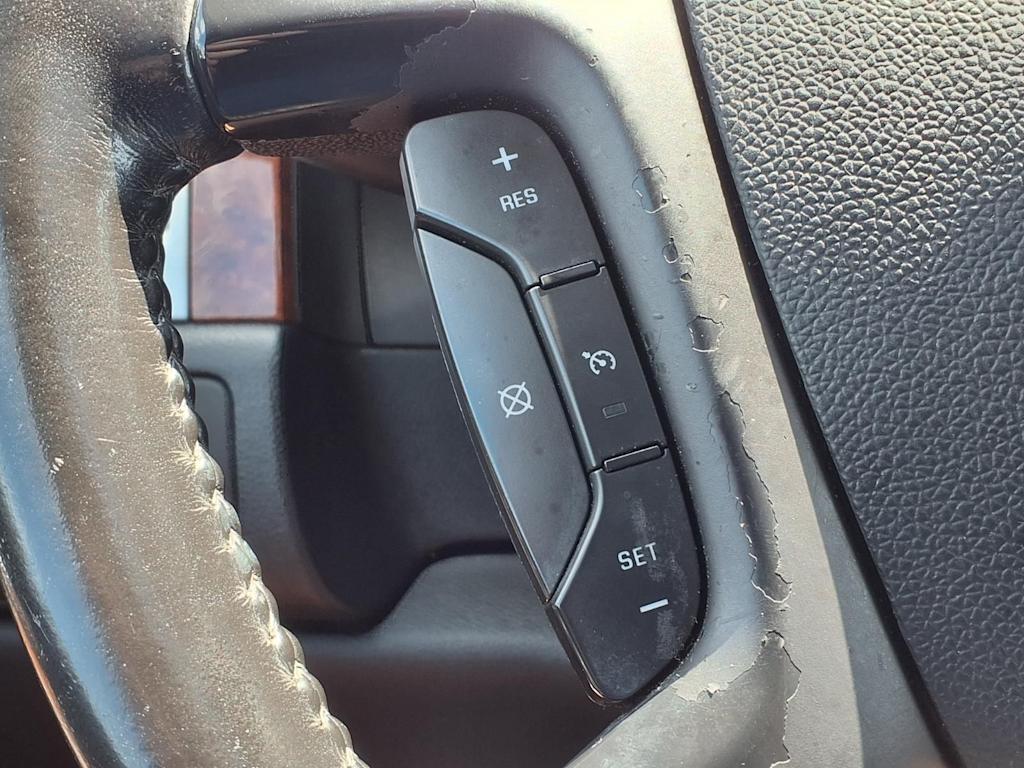 Thumbnail: 2007 Chevrolet Tahoe - 23