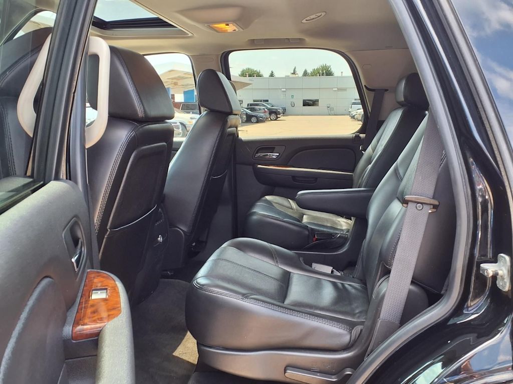 Thumbnail: 2007 Chevrolet Tahoe - 9