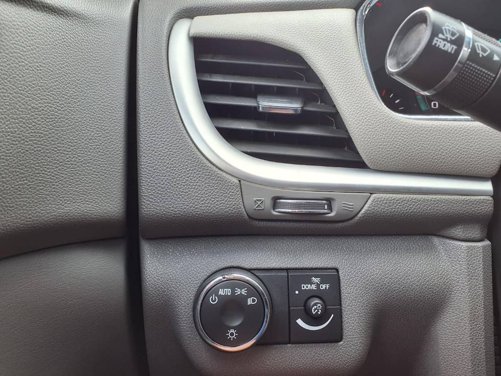 Thumbnail: 2016 Chevrolet Traverse - 29