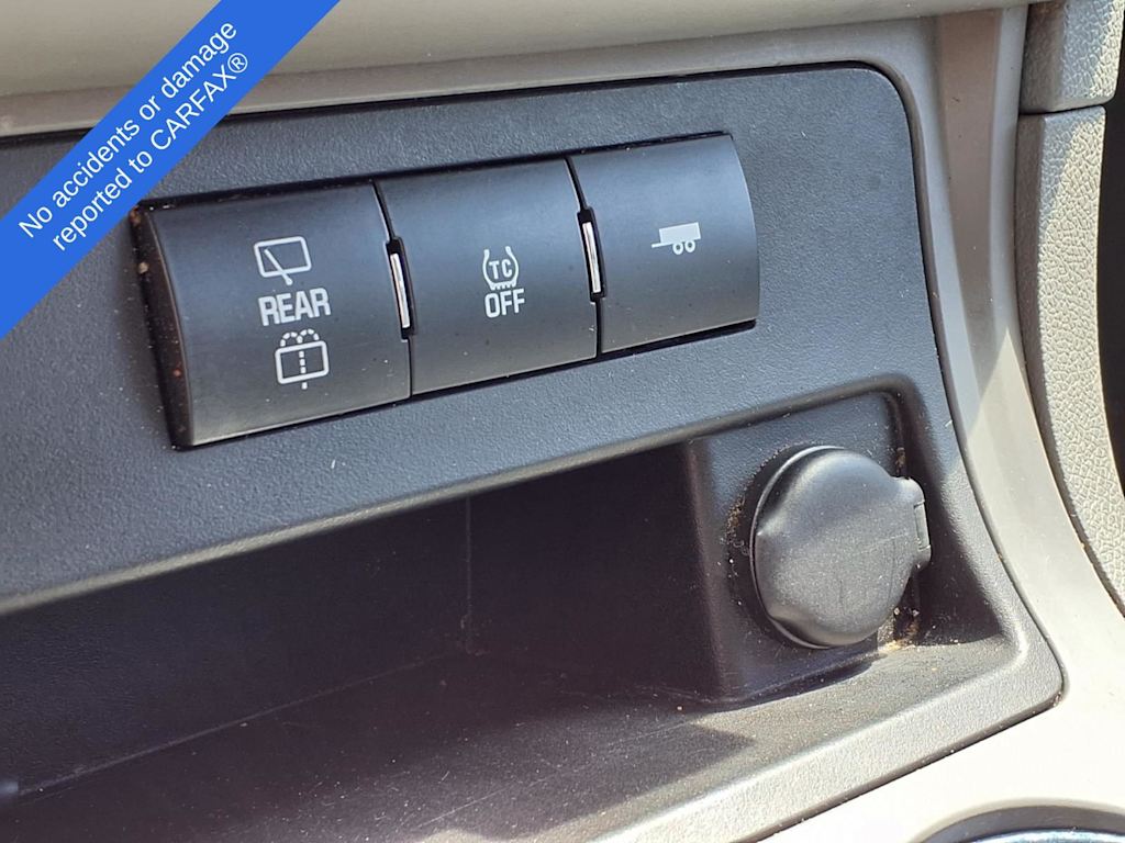 Thumbnail: 2013 Chevrolet Traverse - 25