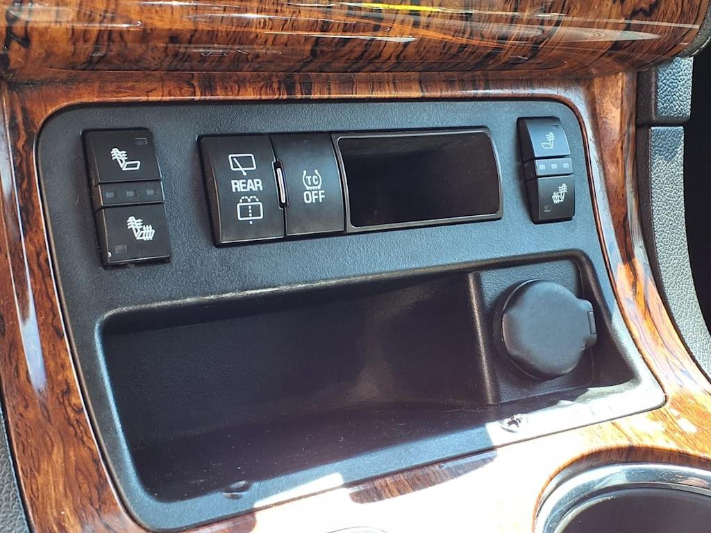 Thumbnail: 2014 Chevrolet Traverse - 24