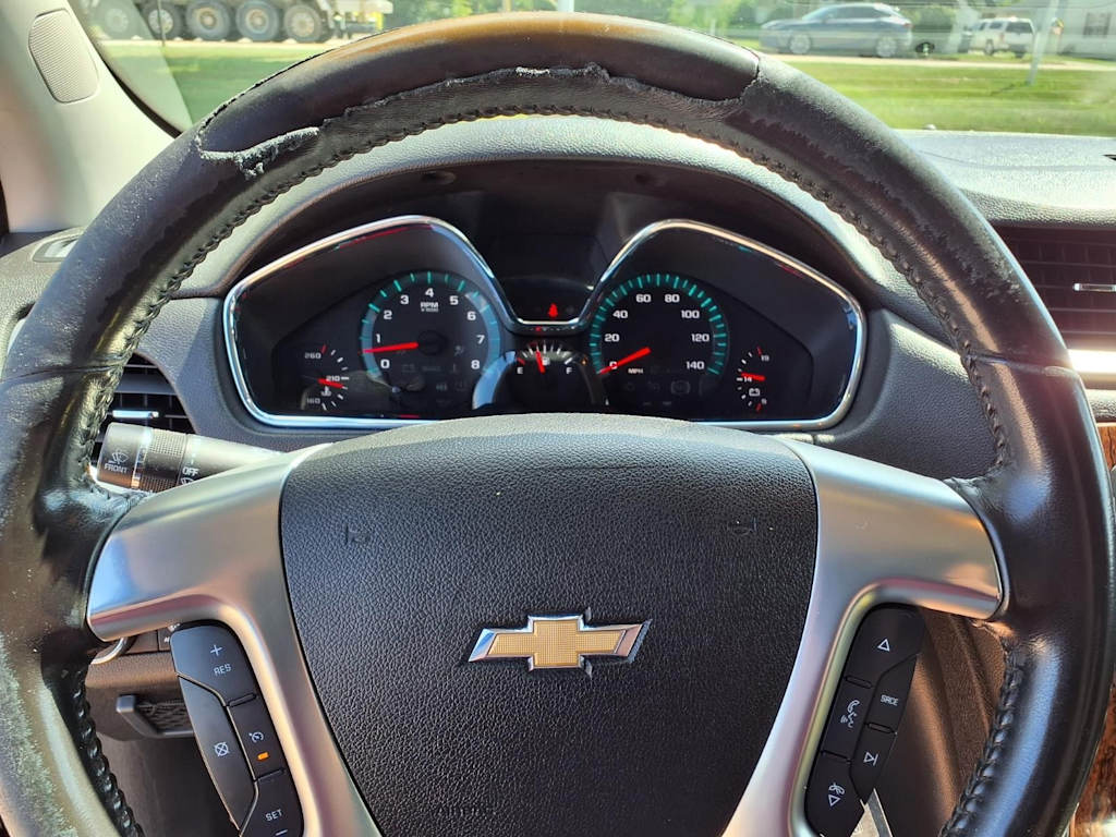 Thumbnail: 2014 Chevrolet Traverse - 21