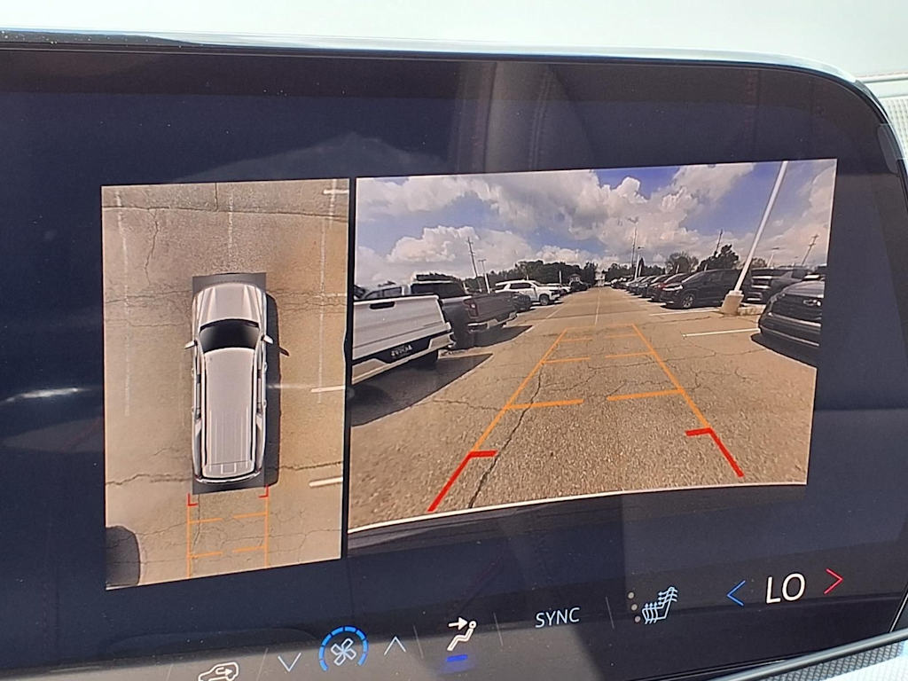 Thumbnail: 2026 Chevrolet Suburban - 20