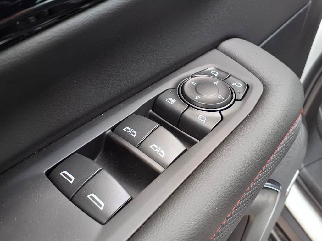 Thumbnail: 2026 Chevrolet Suburban - 17