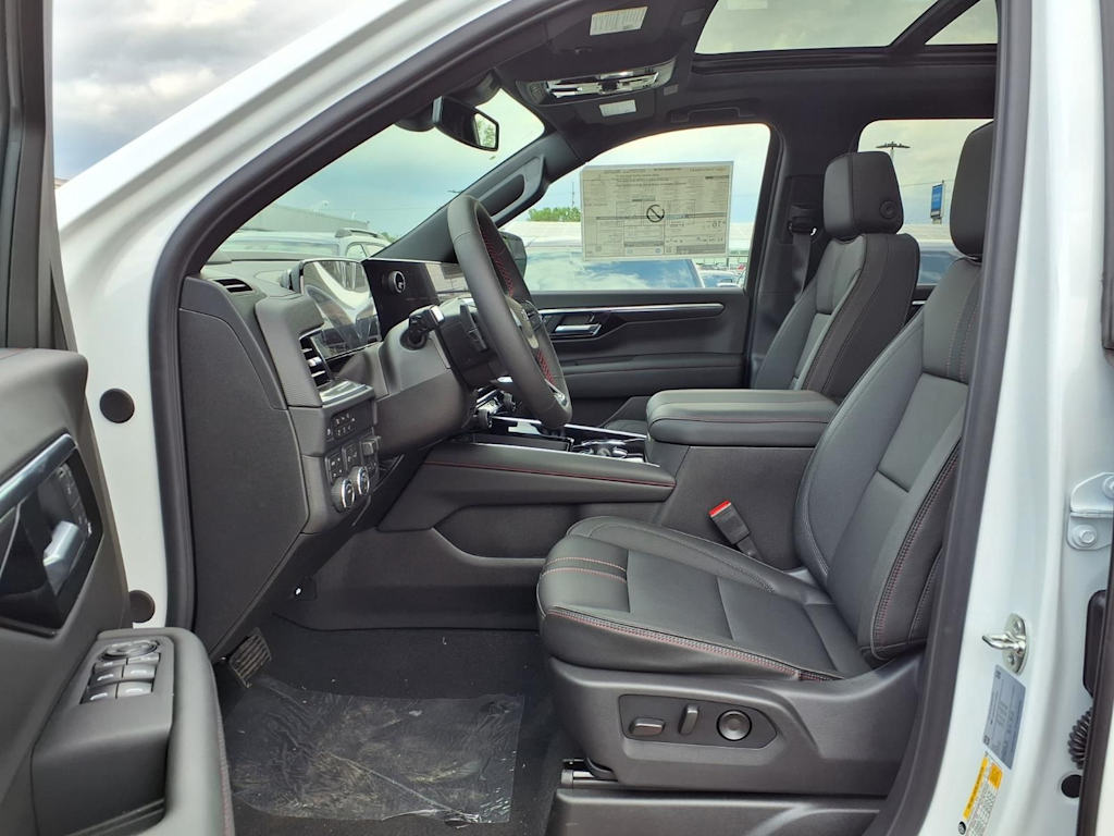 Thumbnail: 2026 Chevrolet Suburban - 10