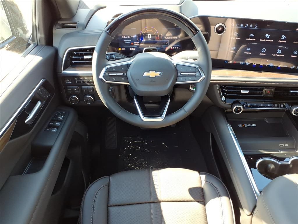 Thumbnail: 2026 Chevrolet Suburban - 8