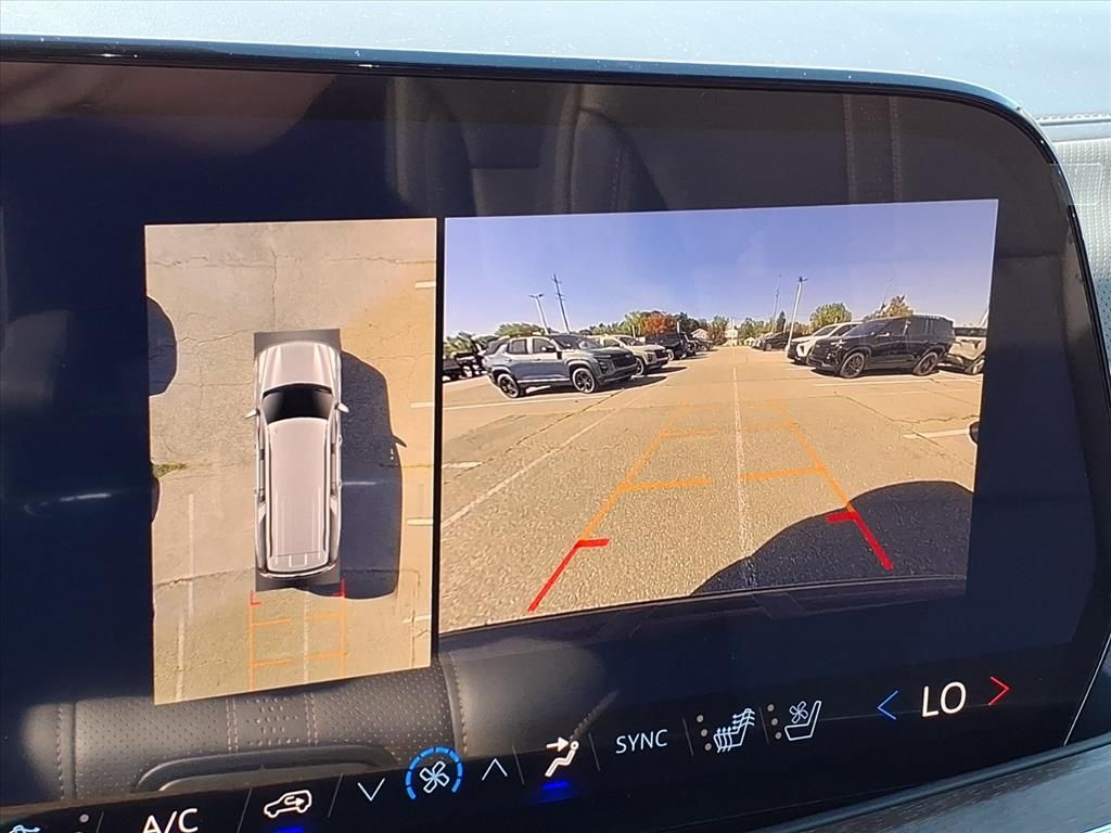 Thumbnail: 2026 Chevrolet Suburban - 21