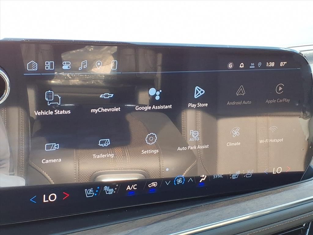 Thumbnail: 2026 Chevrolet Suburban - 10