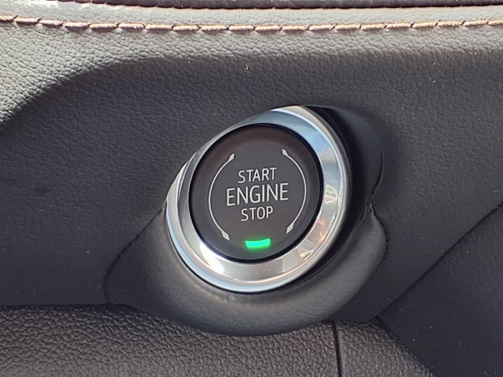 Thumbnail: 2025 Chevrolet Suburban - 20