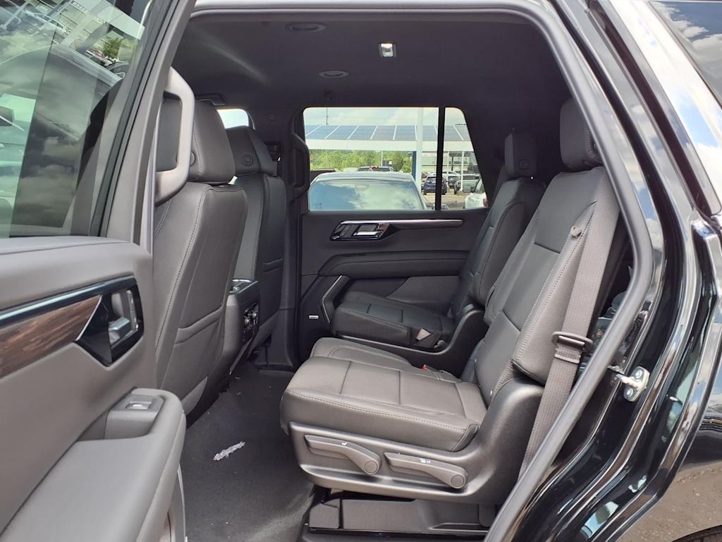 Thumbnail: 2026 Chevrolet Tahoe - 9