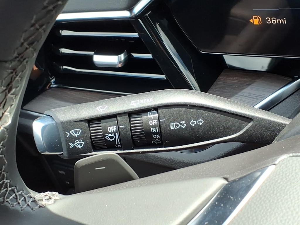 Thumbnail: 2026 Chevrolet Tahoe - 20