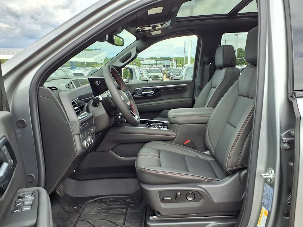 Thumbnail: 2026 Chevrolet Tahoe - 10