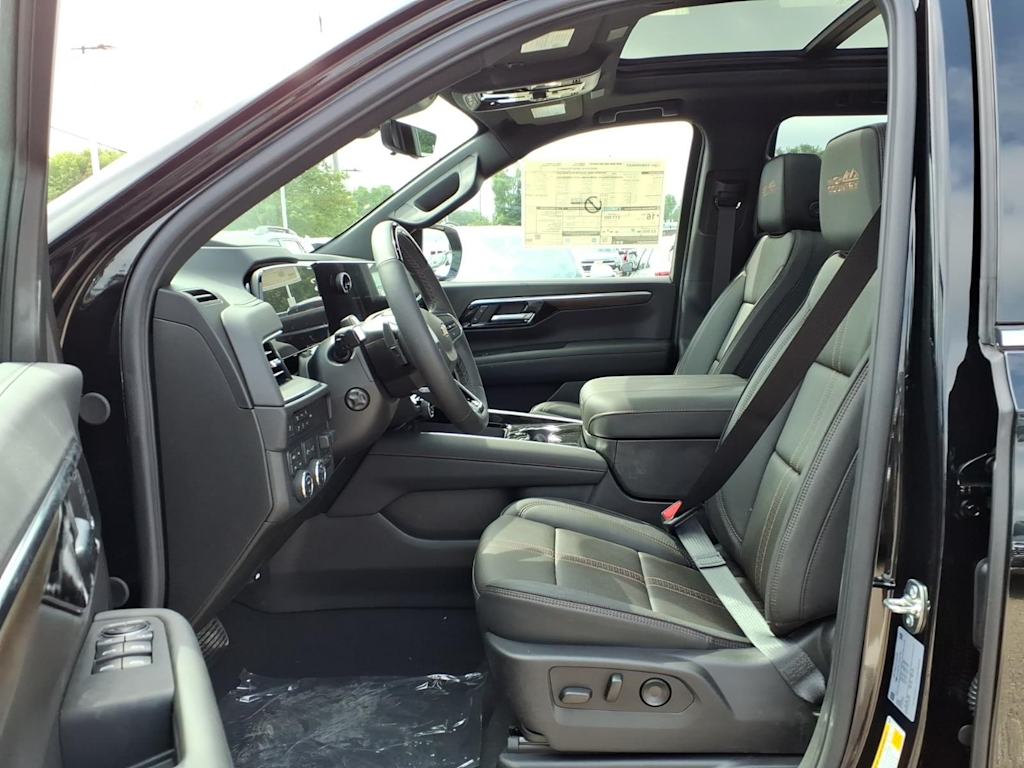 Thumbnail: 2026 Chevrolet Tahoe - 8