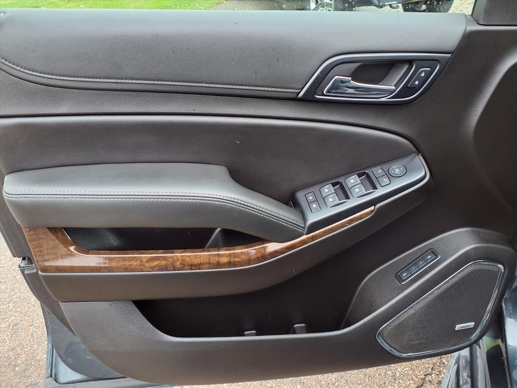 Thumbnail: 2020 Chevrolet Suburban - 17